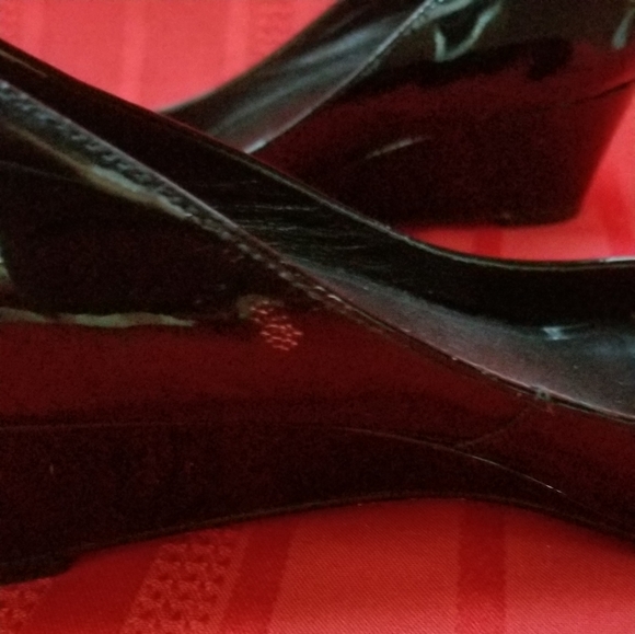 Cole Haan Patent Leather Wedge Heels/Size 8.5B - Picture 8 of 8
